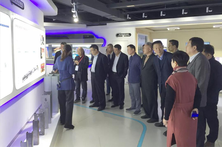 高博会客商考察团莅临天丰，高度关注集术智能装配体系