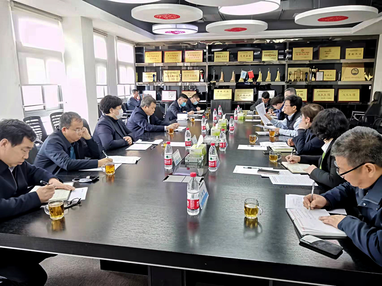 新乡市人大副主任、高新区党工委书记翟洪凯到华体会网页版页面登录调研